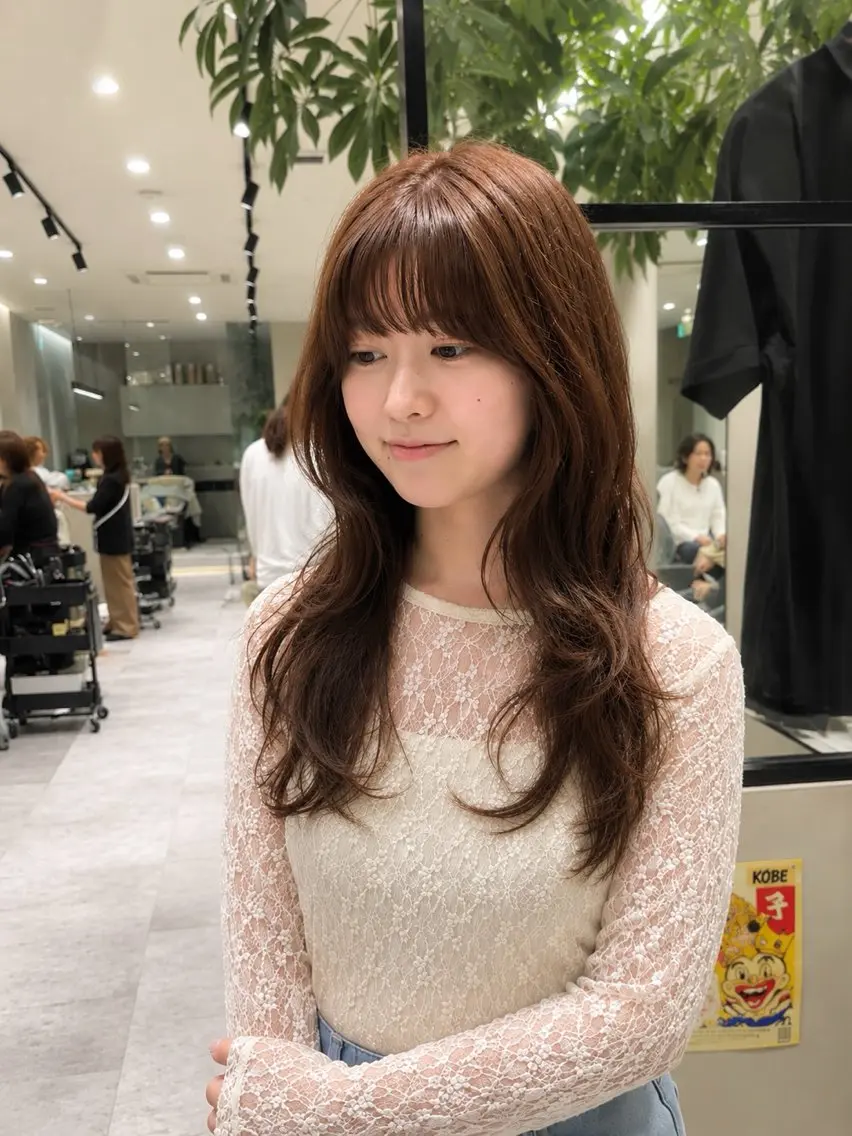 ロング カット ヘアカラー トリートメント 神戸レイヤーカット 顔周り／骨格診断のヘアスタイル