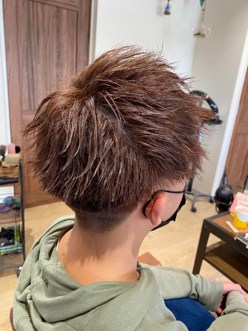 ショート メンズ 本郷 豊のヘアスタイル
