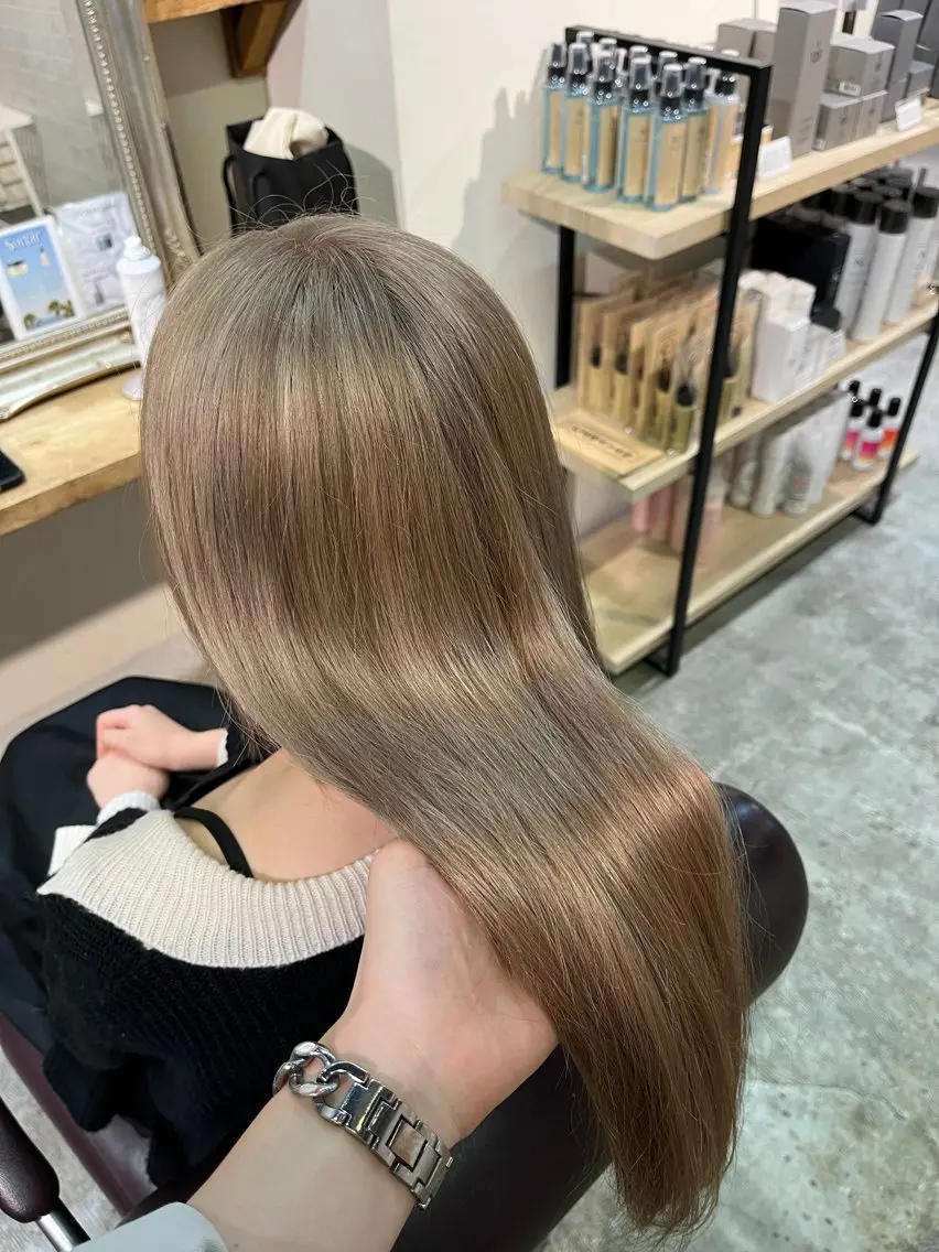 ロング カラー ユ ウカのヘアスタイル