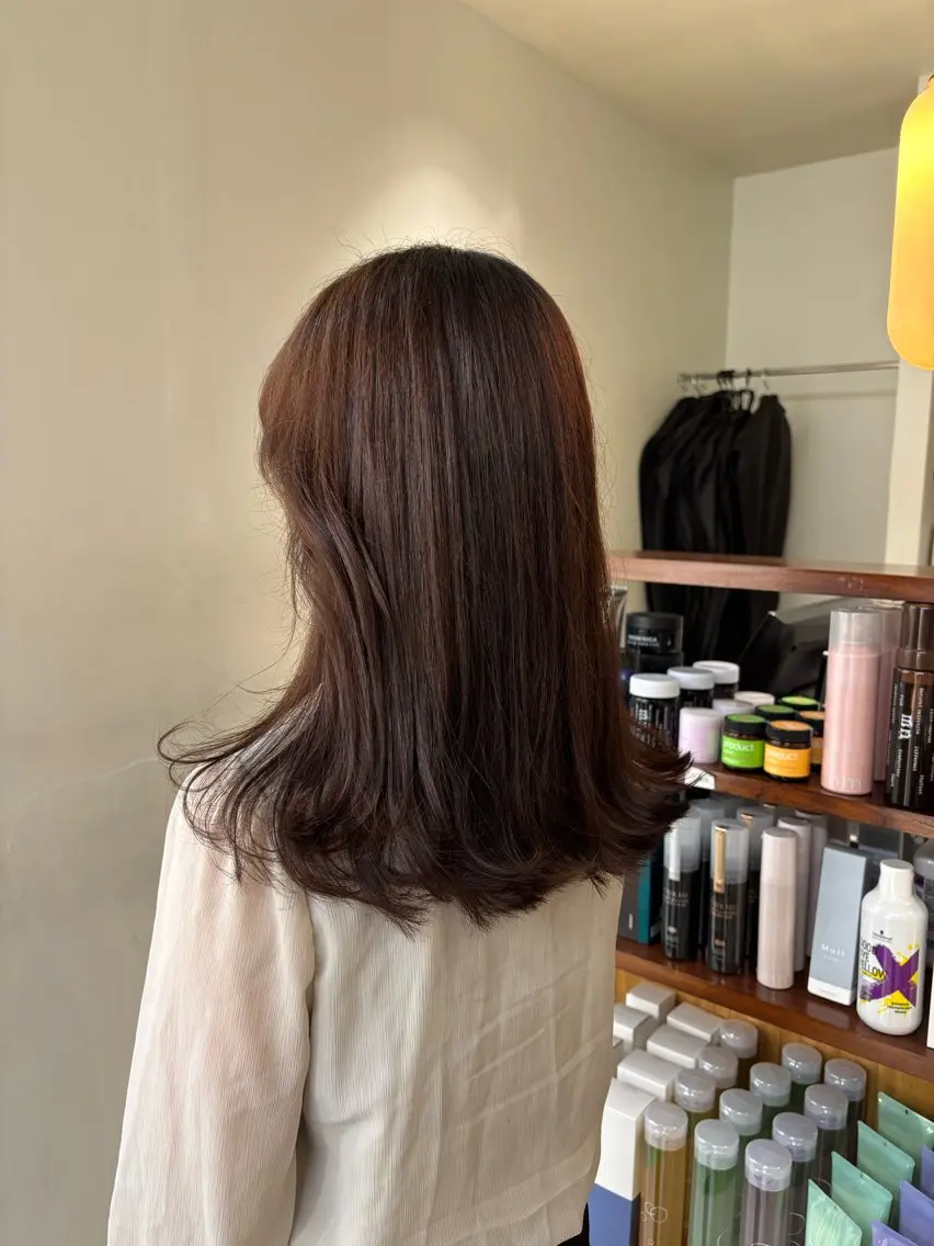 セミロング 村田 杏のヘアスタイル