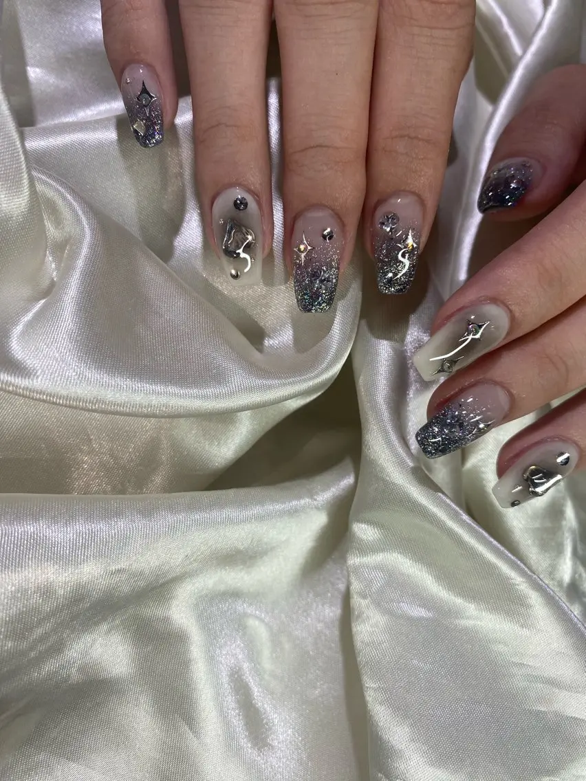 ネイル 持ち込み ニュアンスネイル ハンドネイル ハンドケア Charme. NOBUKOのネイルデザイン