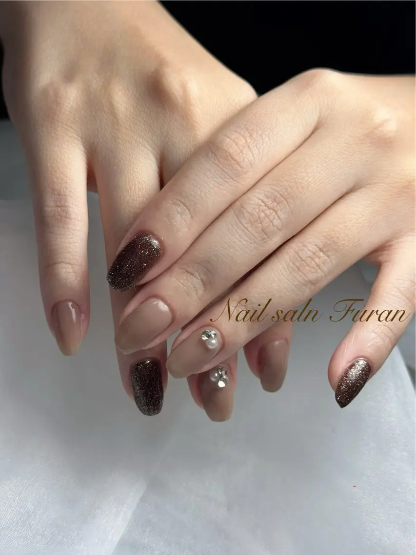 ネイル ワンカラーネイル ストーンネイル ハンドネイル Nail salon Furanのネイルデザイン