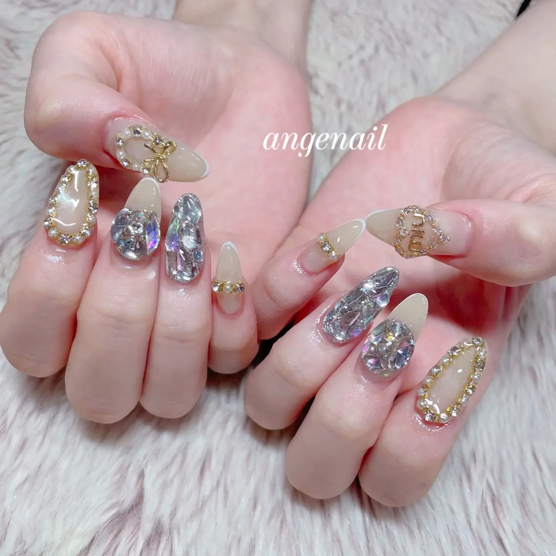 ネイル ハンドネイル オーナーネイリスト MAKIのネイルデザイン