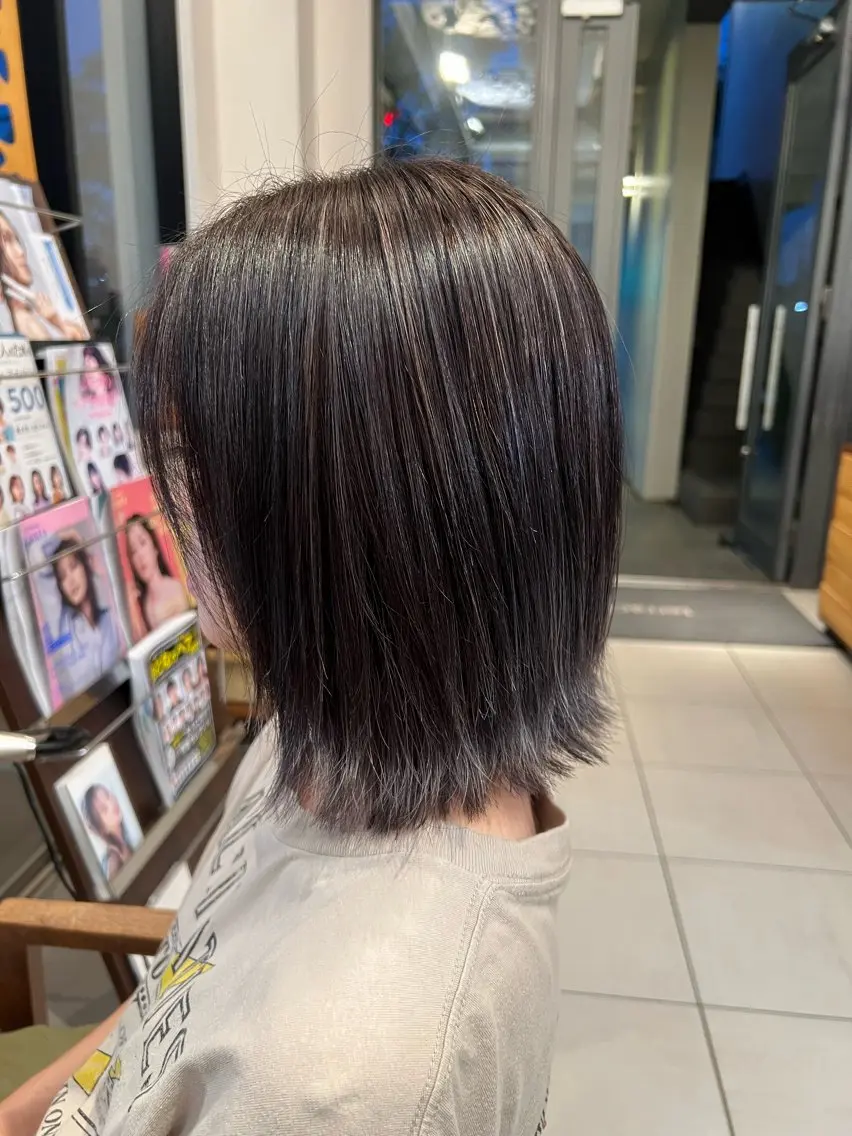 カラー グレージュ ハイライトカラー かわの ももな 💜ྀིのヘアスタイル