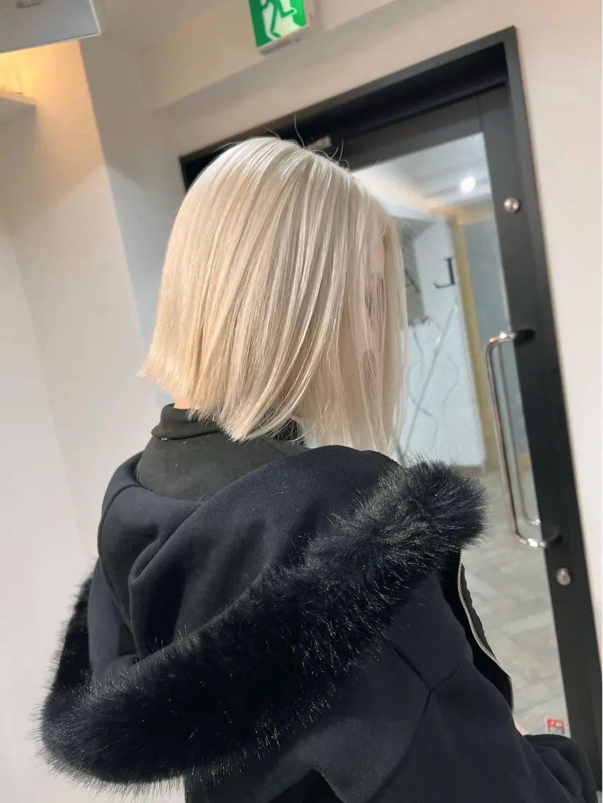 ショート ヘアカラー ゆりあ☆彡 Lapisのヘアスタイル