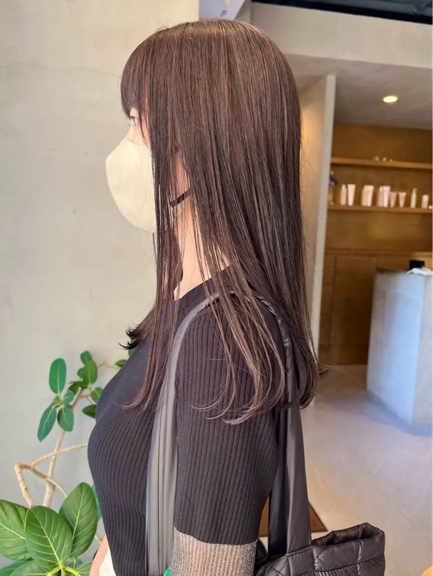 ロング カラー ベージュカラー ダブルカラー ヘーゼル カット ヘアカラー レイヤー / ボブ/ 透明感カラーsakiのヘアスタイル