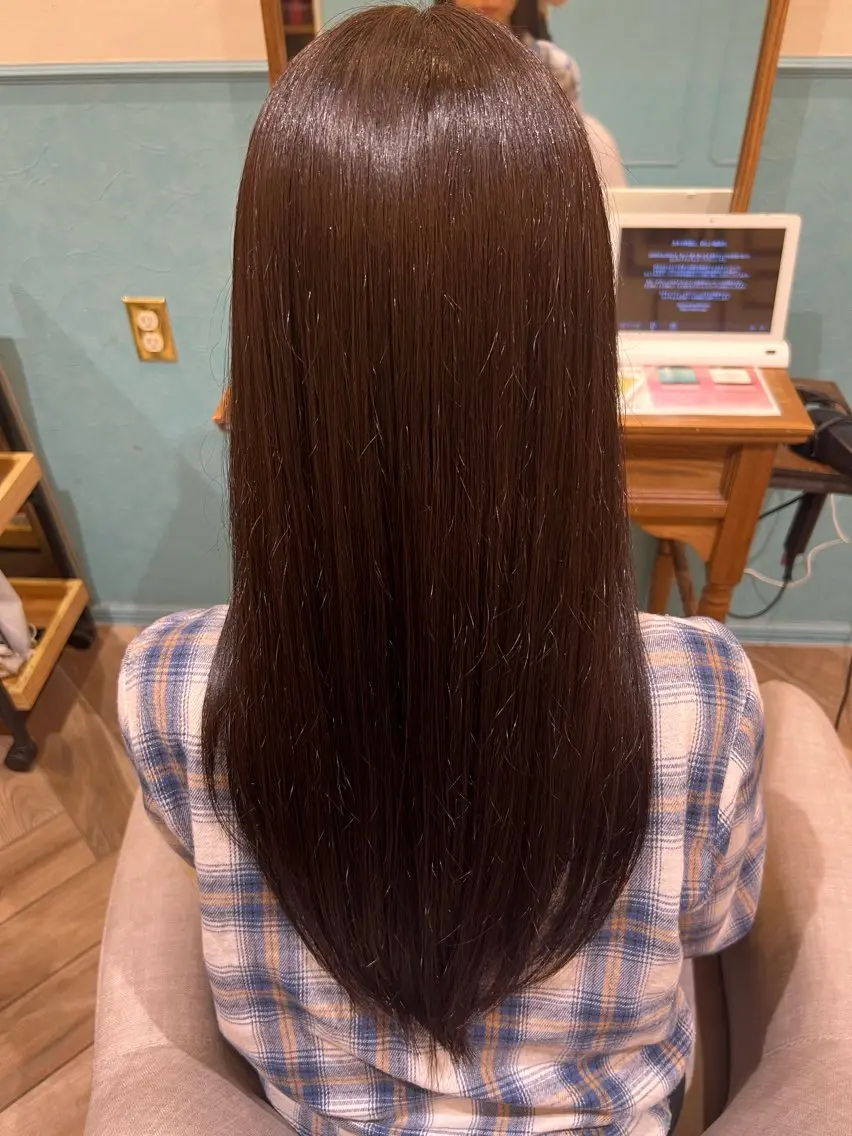 ロング カラー グレージュ オリーブグレージュ オリーブグレー 遠藤 カンナのヘアスタイル