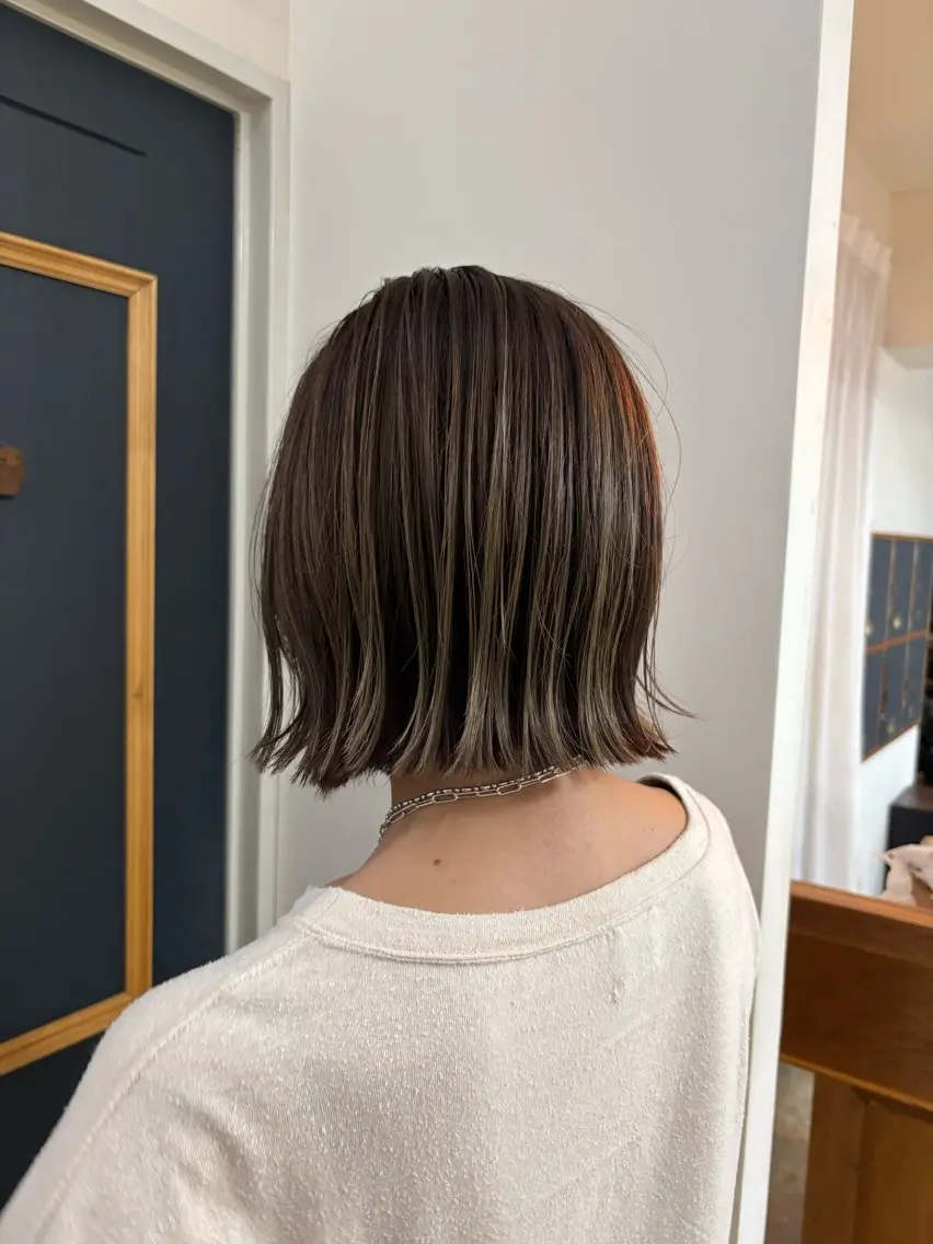 ミディアム カラー ブリーチ ハイライトカラー ハイライト カット ヘアカラー トリートメント takada kohのヘアスタイル