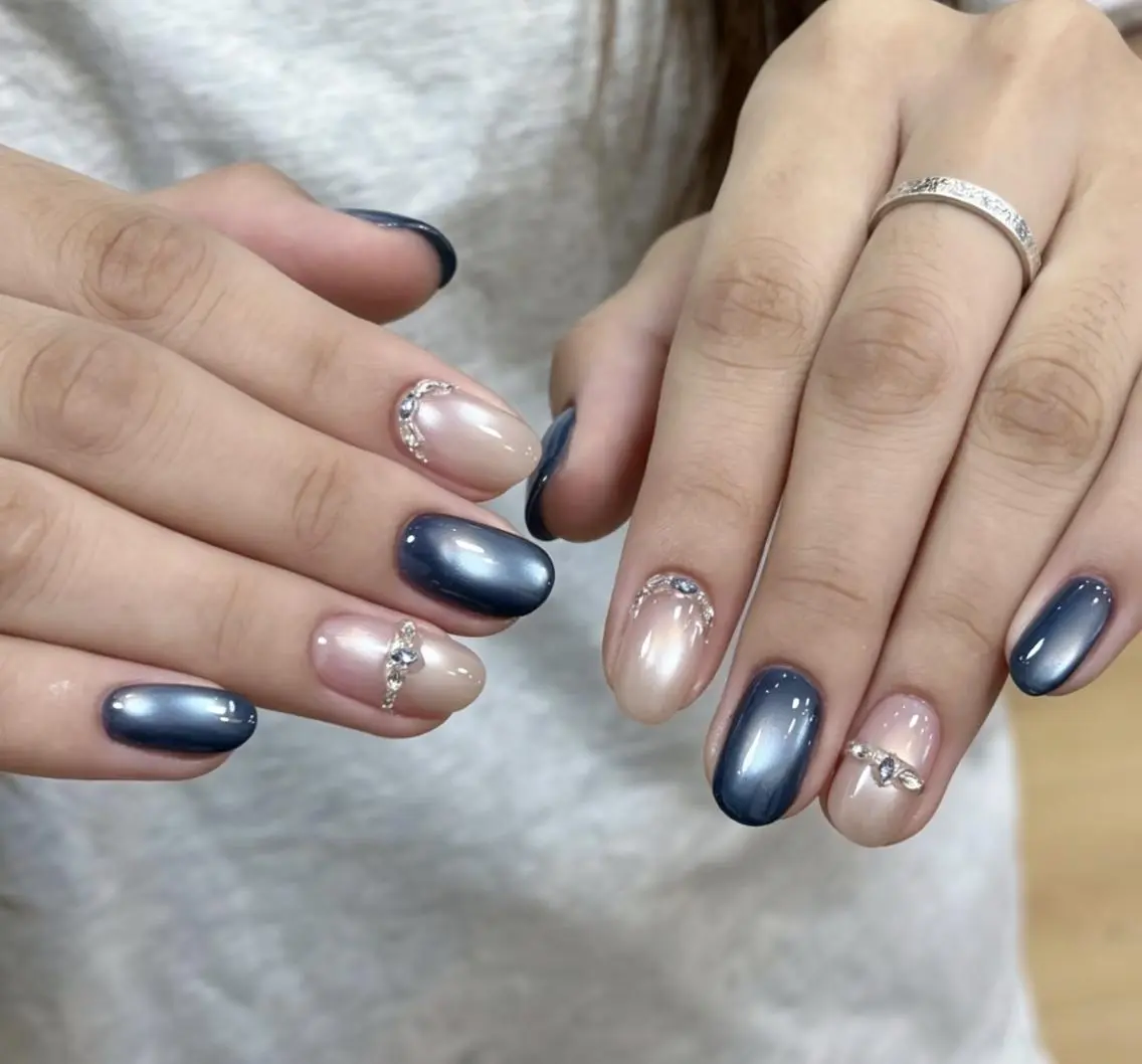 ネイル ハンドネイル 🎀 Ayaka_nailのネイルデザイン