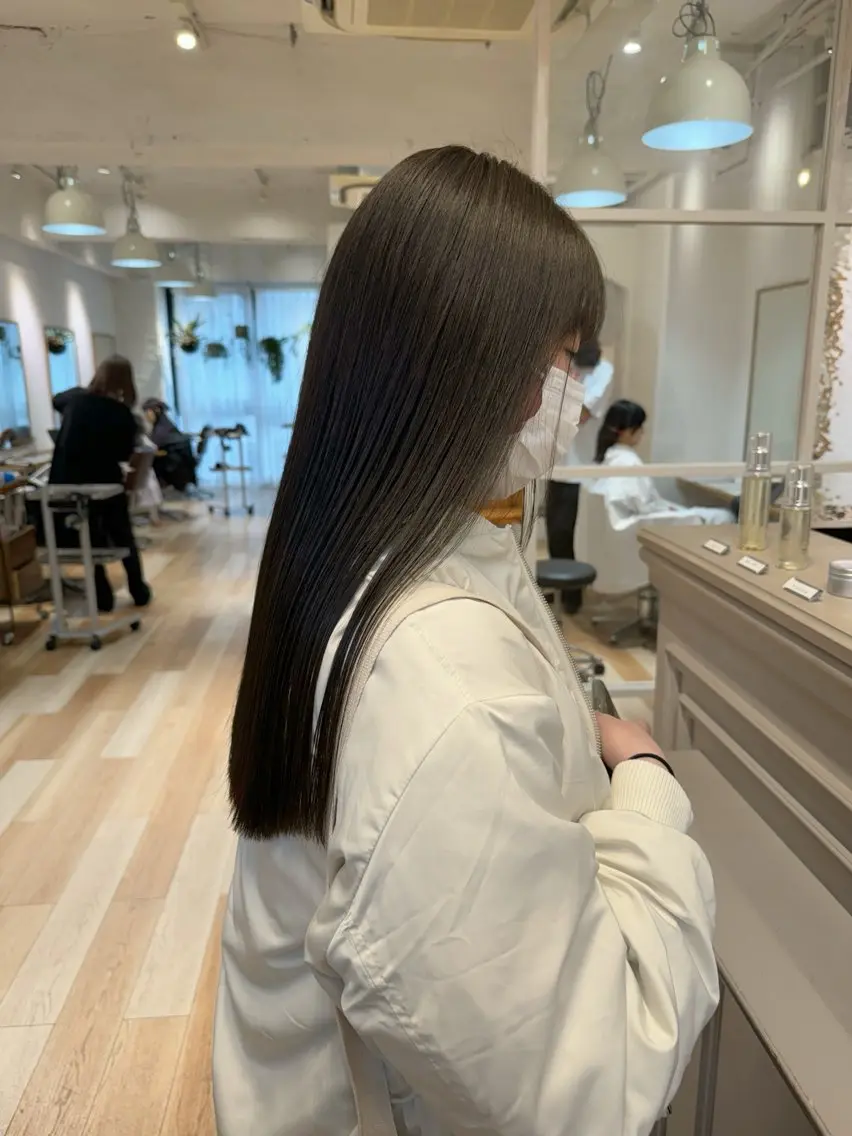 ロング カラー グレージュ オリーブグレージュ オリーブグレー オレンジ カット ヘアカラー Lomalia 🤍🫧/makoのヘアスタイル