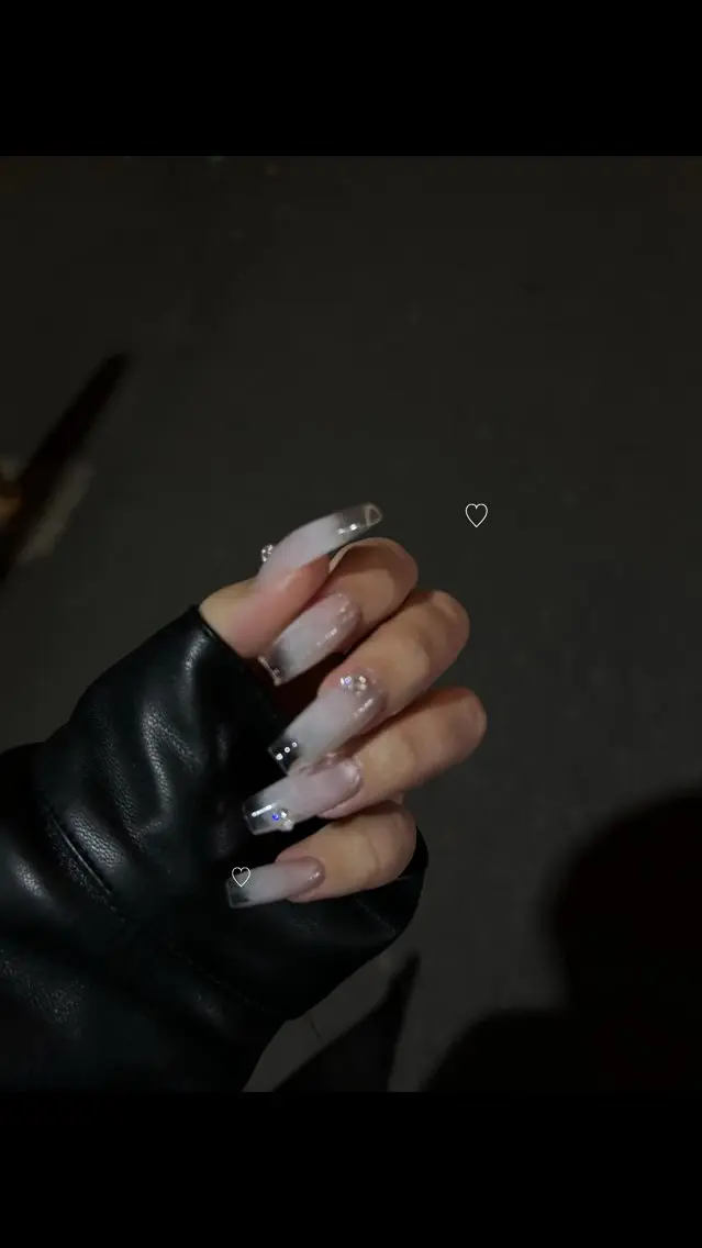 ネイル クリアネイル パラあり！フィルイン 美フォルムのネイルデザイン