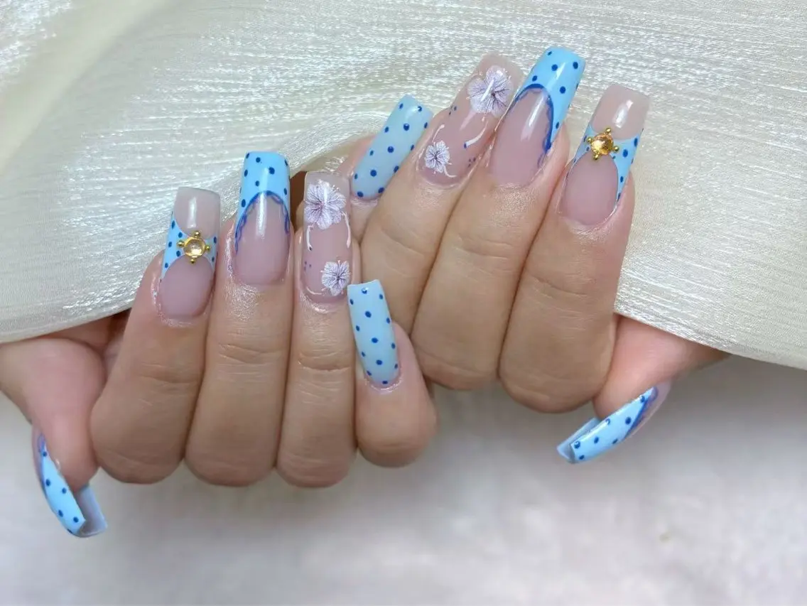 ネイル アニマル柄 チークネイル フラッシュネイル フラワーネイル フットネイル ハンドネイル B·U Nail大宮 長さだし専門店のネイルデザイン