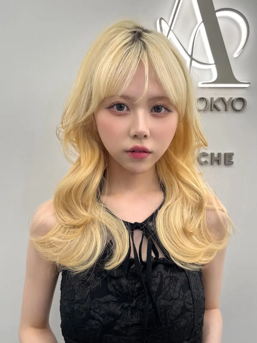 ロング カラー ベージュカラー ブリーチ 透明感カラー くびれヘア 韓国風ヘア カット ヘアカラー トリートメント 盛れる顔周り✨韓国 レイヤーkanatoのヘアスタイル