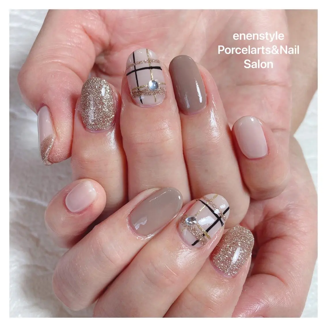 ミディアム ネイル ハンドネイル 🐾enen style 🐾のネイルデザイン