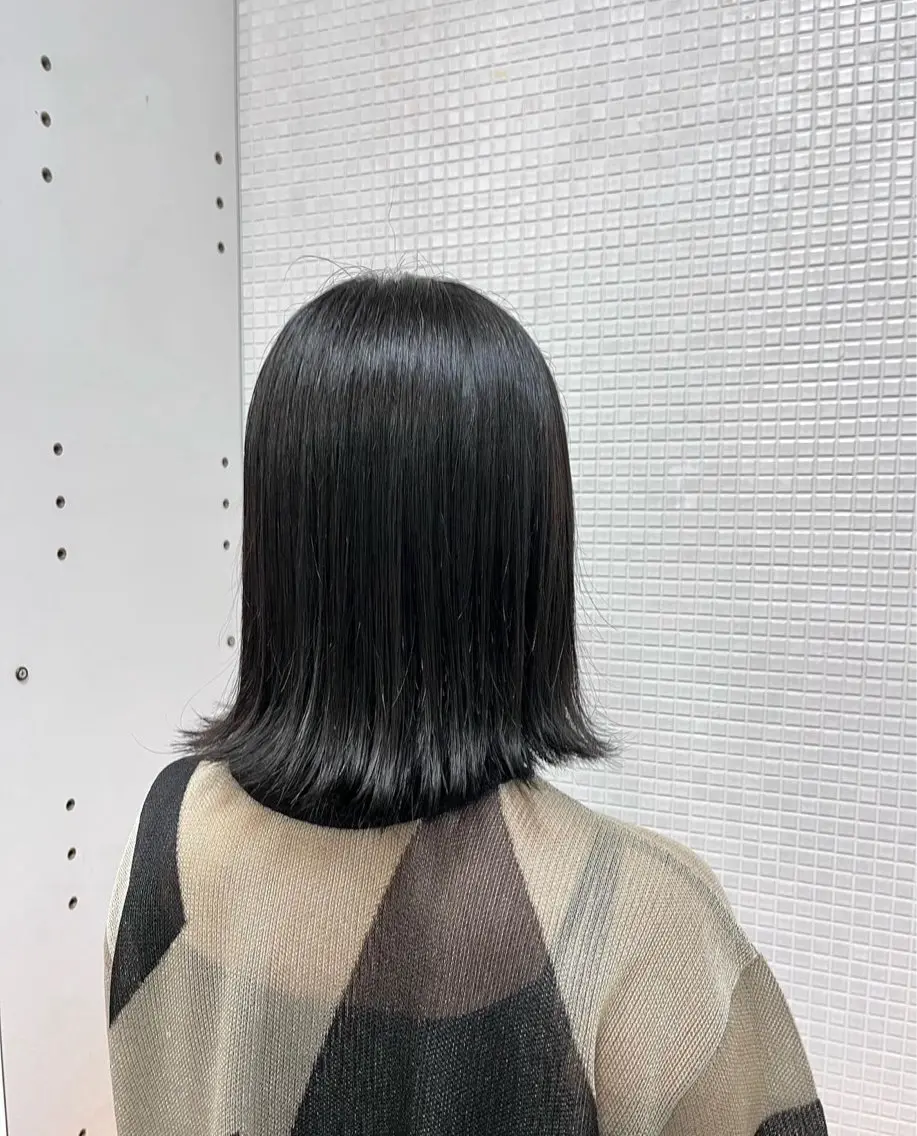 カラー 黒髪 透明感カラー オリーブカラー カット ヘアカラー 竹口 莉央のヘアスタイル