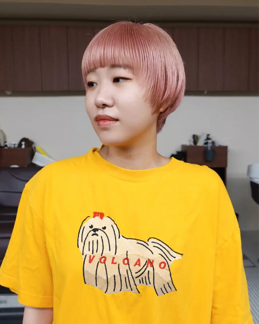 ショート カラー ブリーチ ケアブリーチ ダブルカラー ハイトーンカラー ボブ カット ヘアカラー トリートメント レイヤー専門家 ダブルカラー修のヘアスタイル