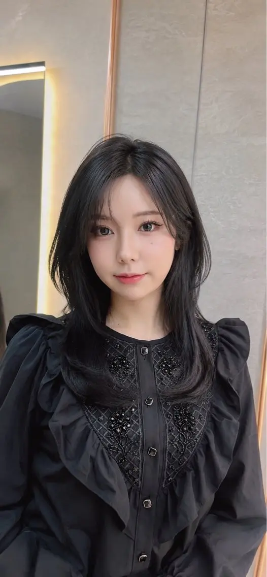ミディアム カット ヘアカラー トリートメント ✨ミディアム レイヤーハルキのヘアスタイル
