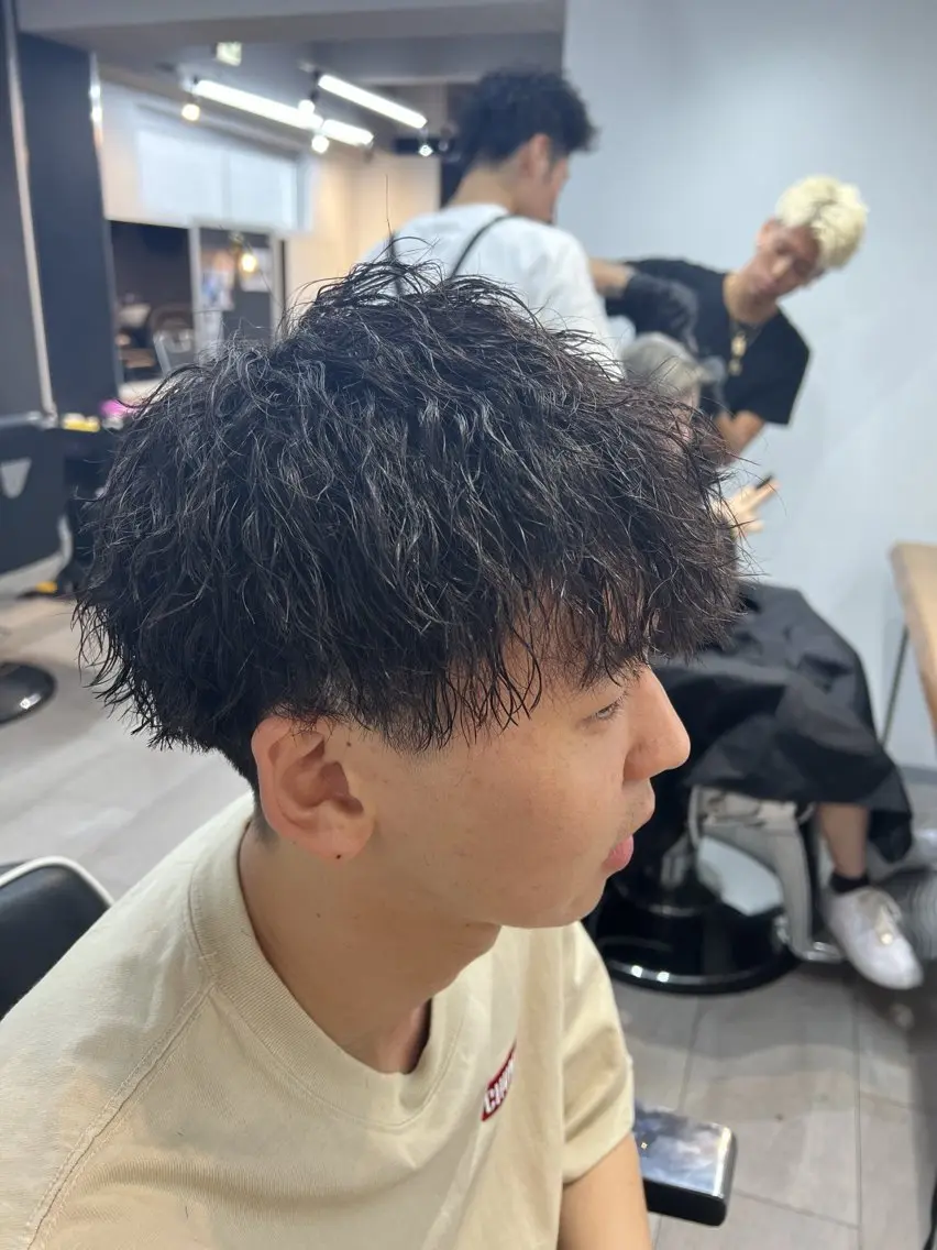 ショート カット パーマ メンズカット、パーマ 特化🔥🌊瀬川竜生のヘアスタイル