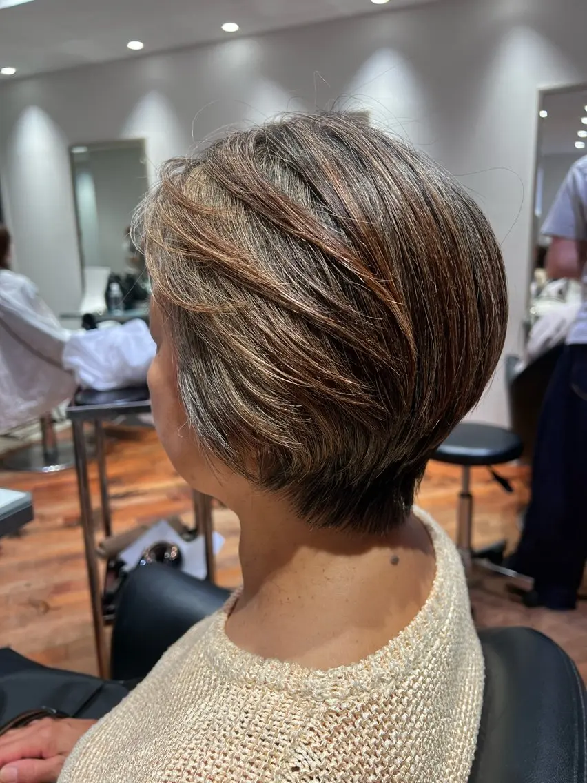ショート 村中 逸紀のヘアスタイル