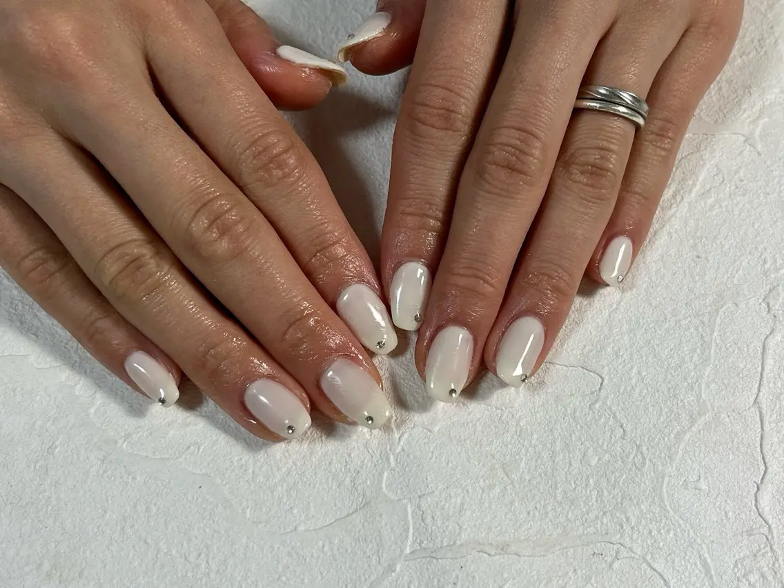 ネイル オーロラネイル フラワーネイル フットネイル フレンチネイル ジェルネイル ハンドネイル kiki nail たまプラーザのネイルデザイン
