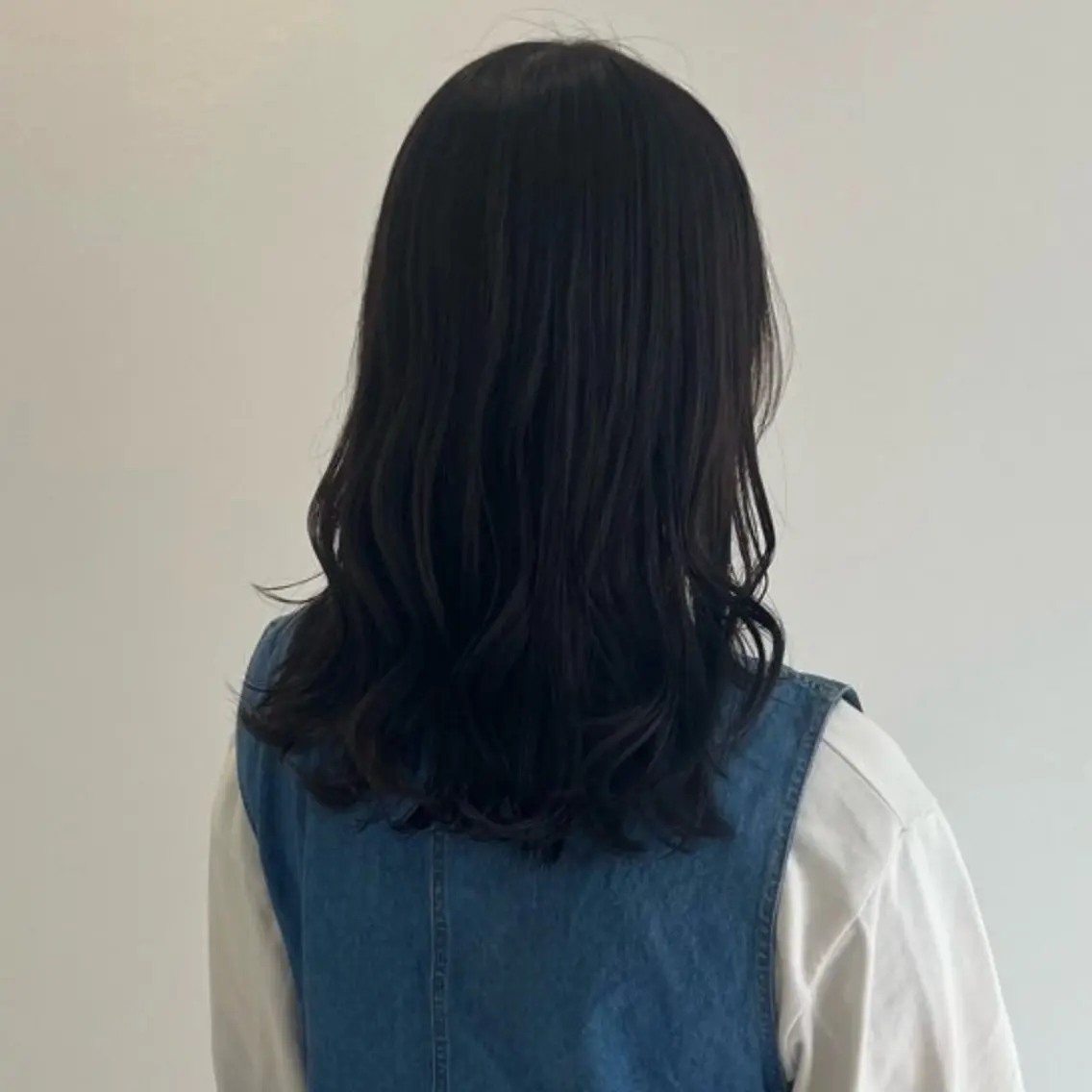 セミロング 加美山 芽衣のヘアスタイル