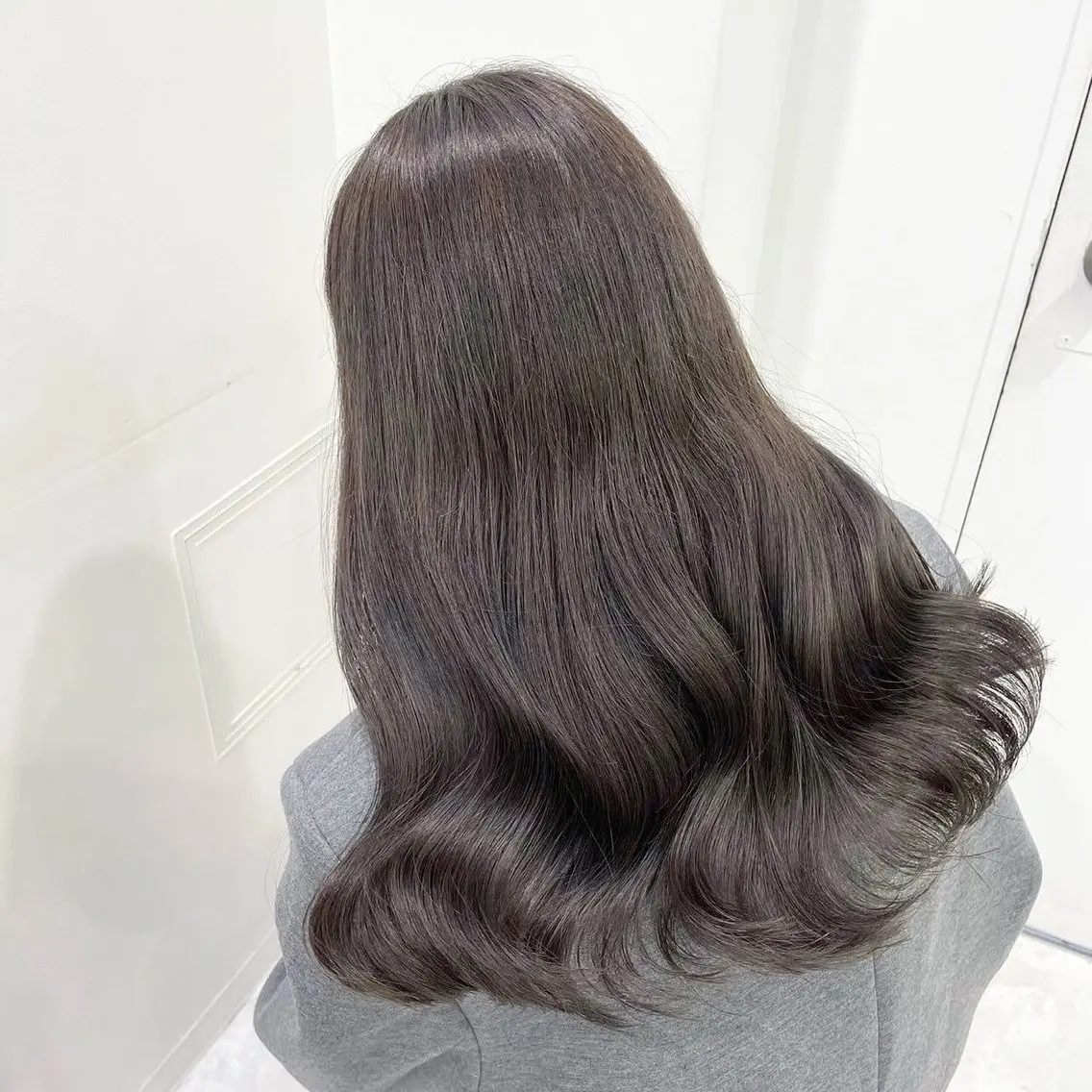 ロング カラー ふわっと抜け感🫧 ブラウンベージュ🤎のヘアスタイル
