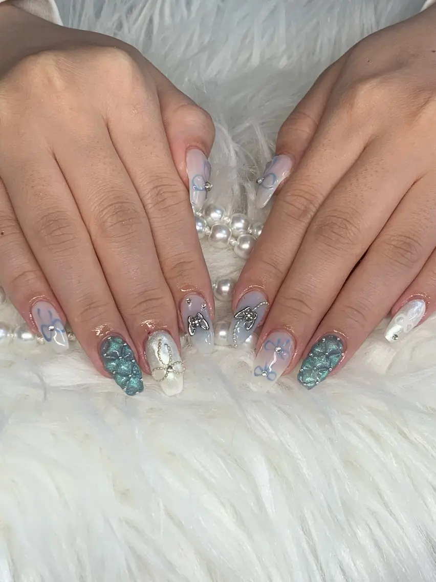 ネイル アートネイル オーロラネイル チークネイル 長さ出し フットネイル ハンドネイル 銀河_ Chan nailsのネイルデザイン
