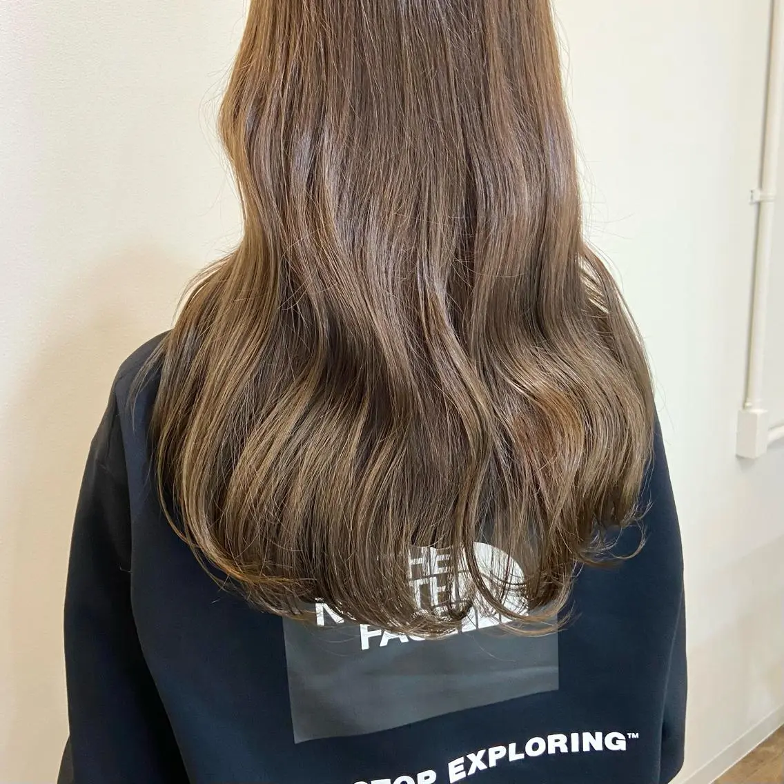 ロング カラー ベージュカラー ブリーチ ケアブリーチ 透明感カラー ダブルカラー mai 🎀 /  暖色カラー♡のヘアスタイル