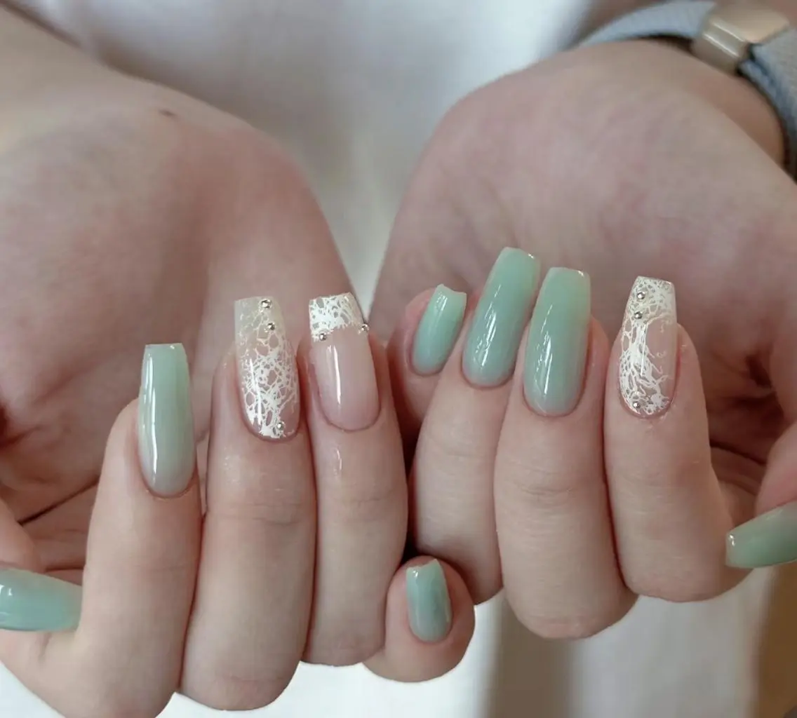 ネイル ハンドネイル 🎀 Ayaka_nailのネイルデザイン