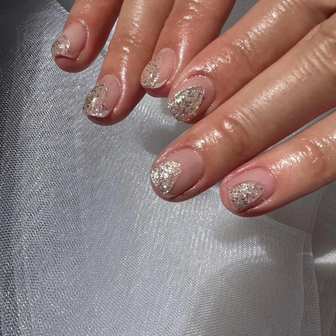 ネイル クリアネイル 氷ネイル・うるうるネイル キラキラネイル 韓国ネイル ラメ(グリッター) 🪞KAPE NAIL 🪞のネイルデザイン