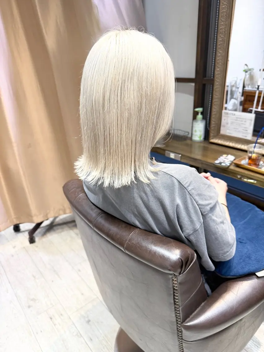 カラー ベージュカラー ブリーチ ブロンド 透明感カラー ハイトーンカラー カット ヘアカラー ハイトーン✨髪質改善 ✨スパ得意✨ミヤタのヘアスタイル