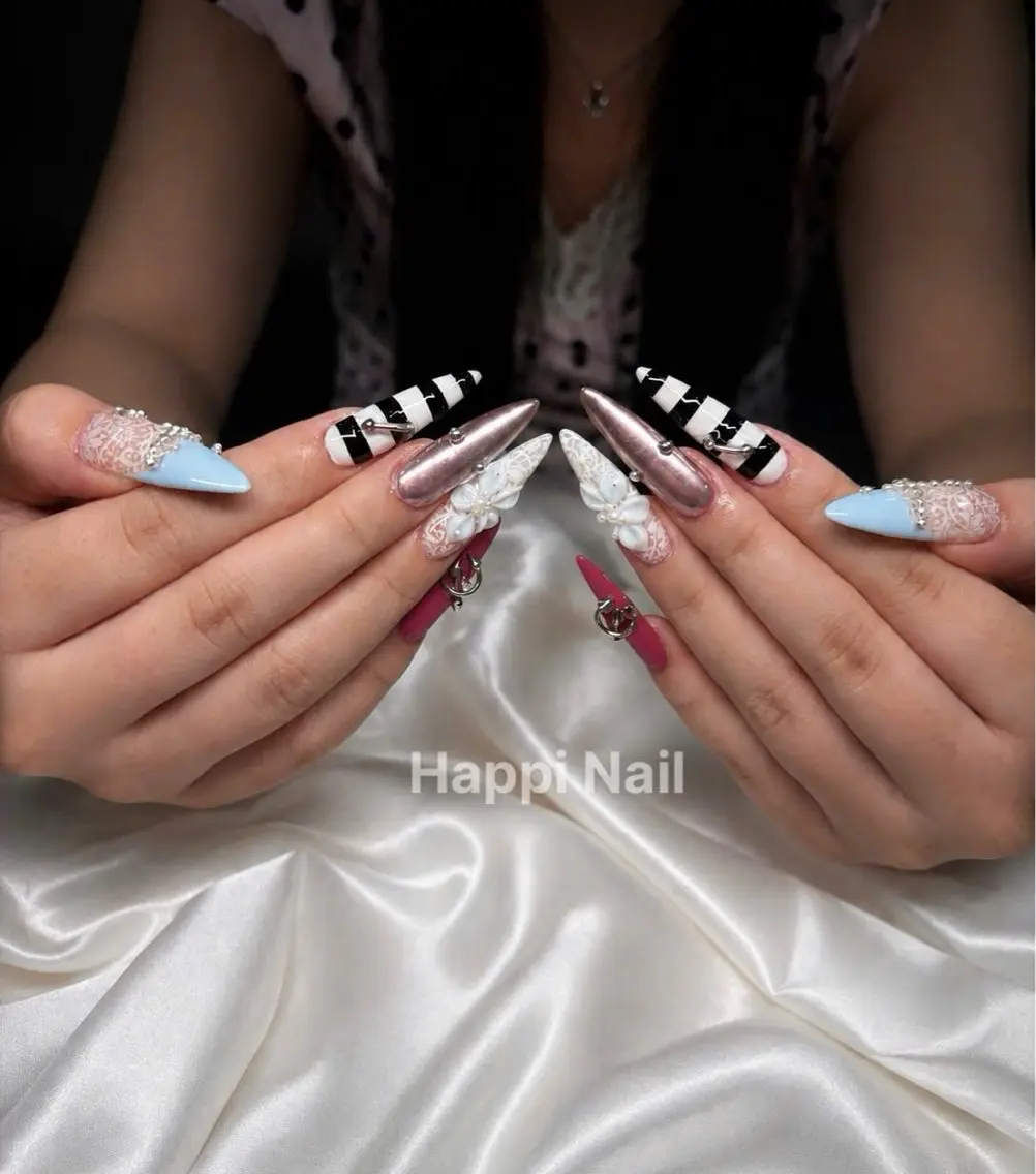 ネイル アートネイル フレンチネイル ジェルネイル 韓国ネイル マグネットネイル HAPPI NAIL 大国町のネイルデザイン