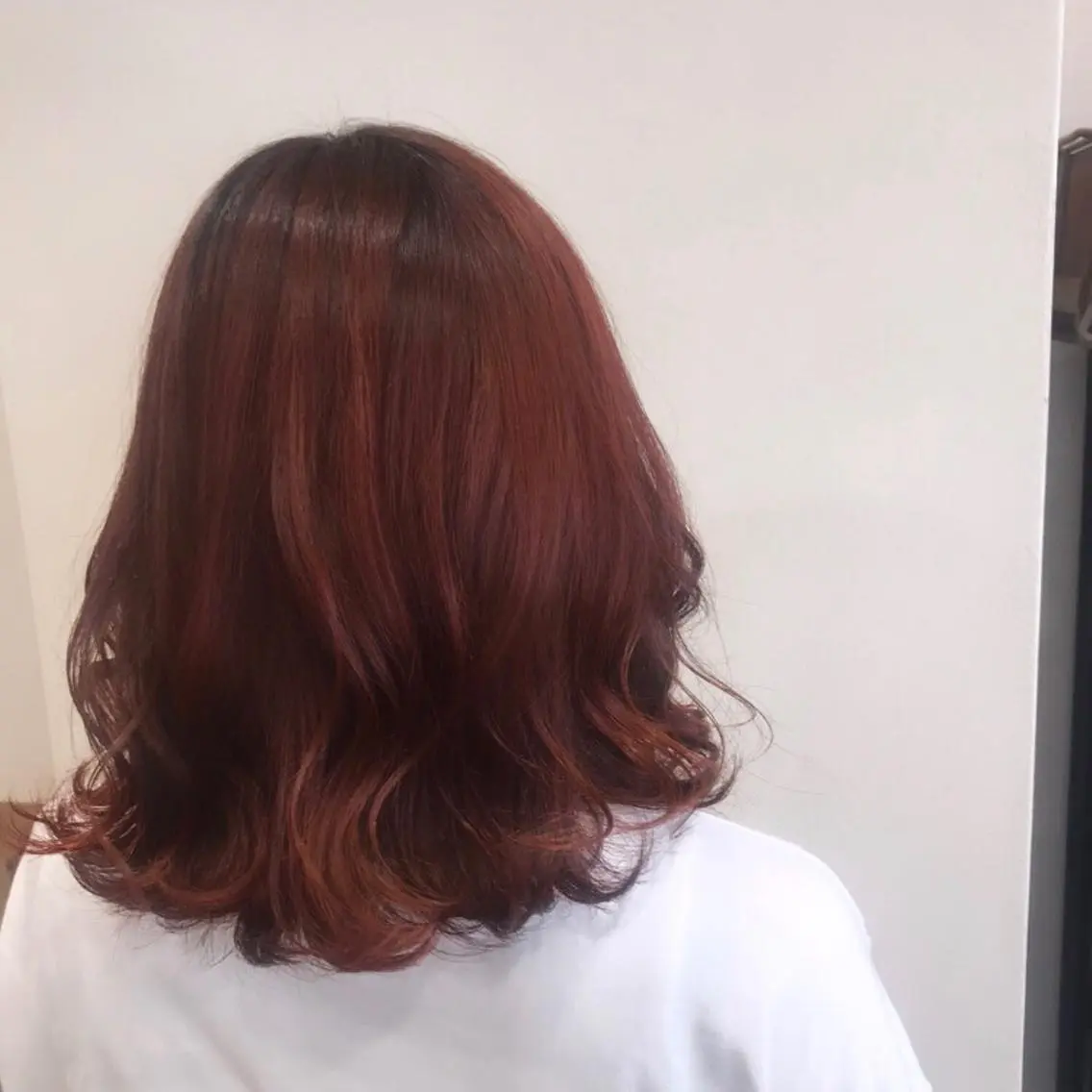 ミディアム KAREN🕊️ 大宮美容室のヘアスタイル