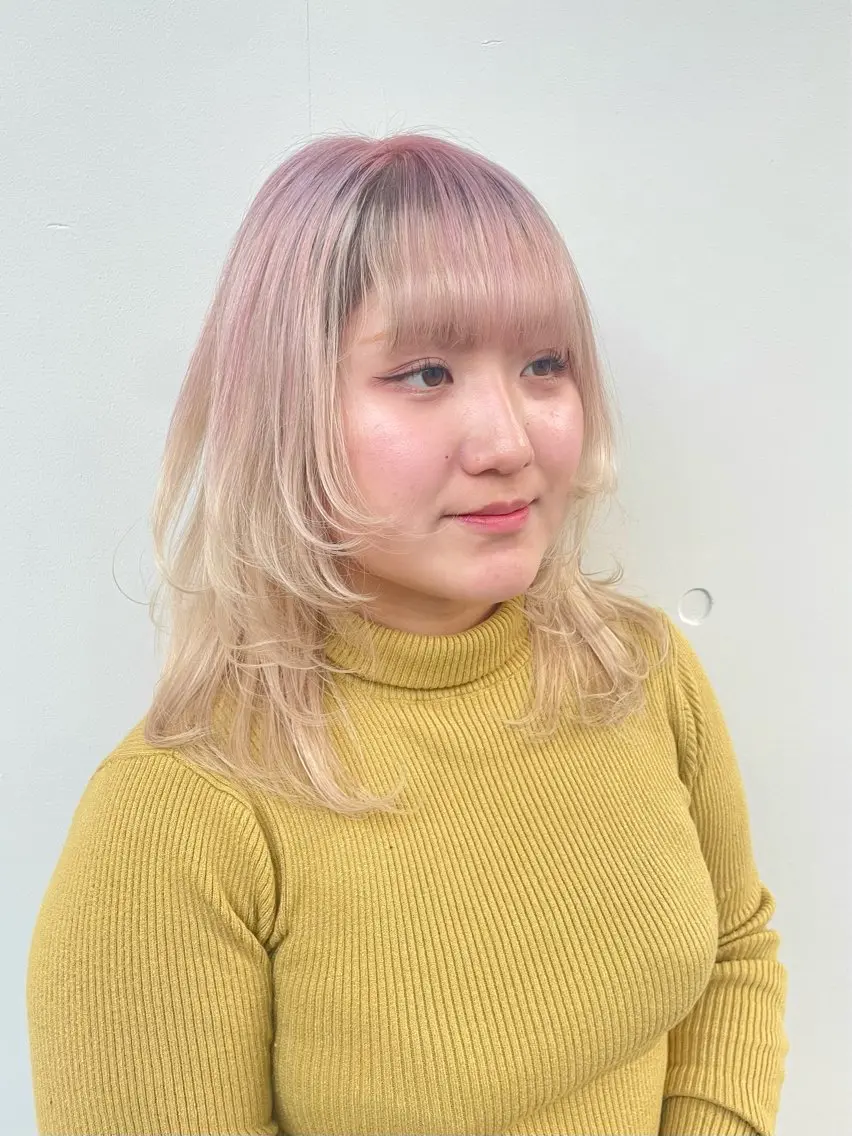 ミディアム カラー アディクシーカラー ブリーチ ケアブリーチ ダブルカラー イヤリングカラー カット ヘアカラー トリートメント もにか🌞原宿/渋谷 🌝ブリーチカラーのヘアスタイル