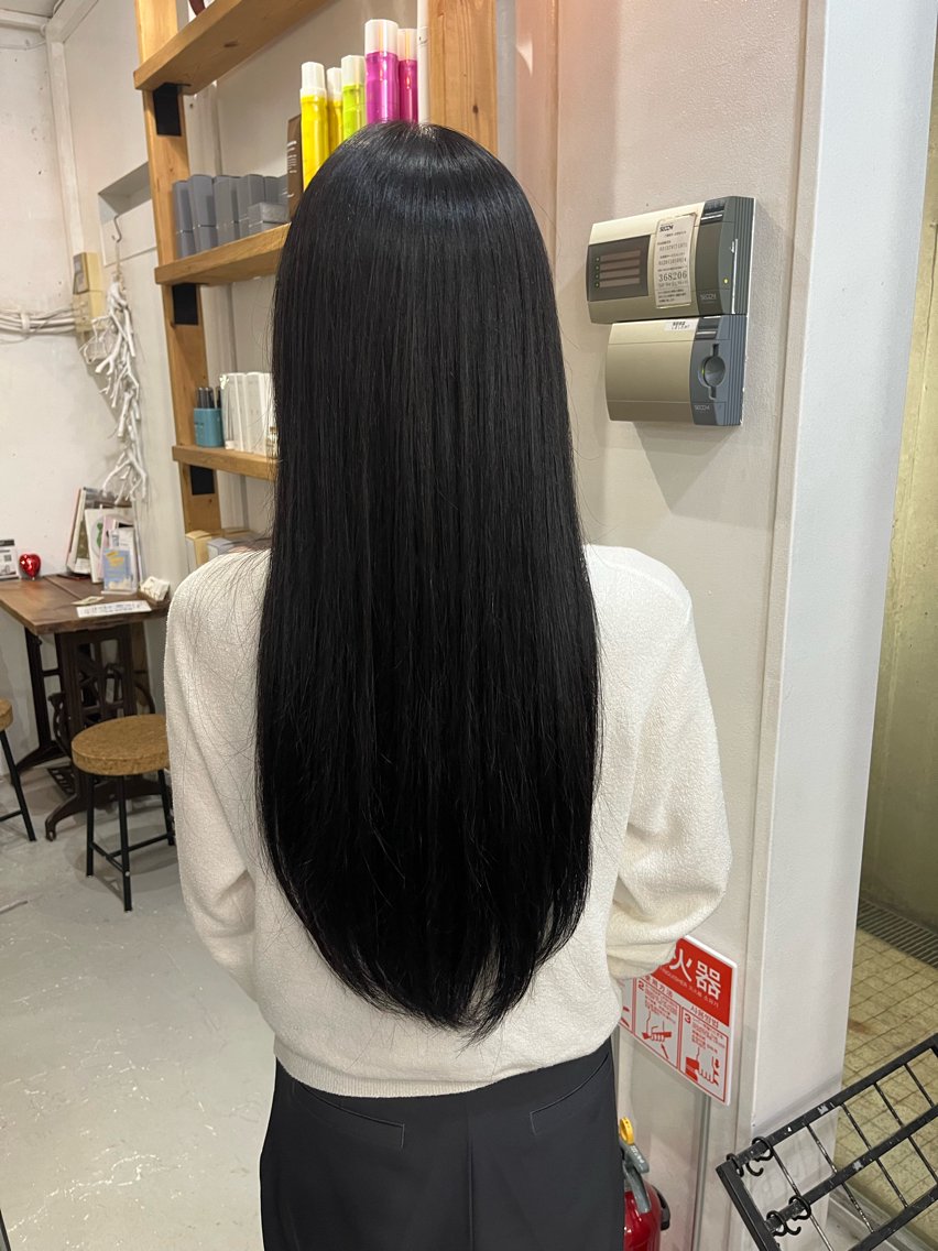 ロング パーマ ストレートパーマ 縮毛矯正 ナチュラルかわいい yui⋆𐙚 ̊.のヘアスタイル