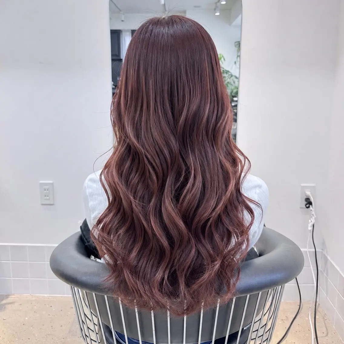 ロング カラー ブラウンカラー ピンクカラー ピンクブラウン ヘアカラー トリートメント 内田 愛莉のヘアスタイル