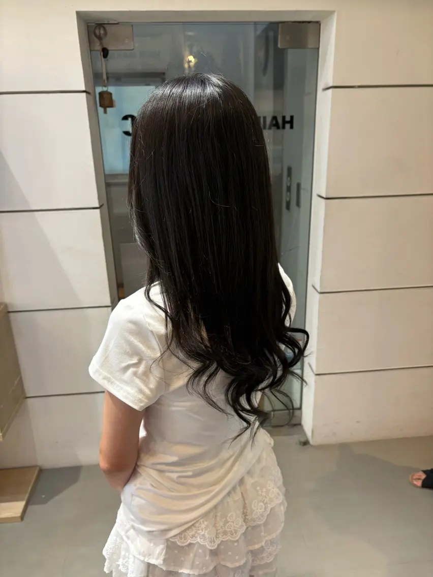 ロング エクステ ロング エクステ chic 有山 美瑠のヘアスタイル