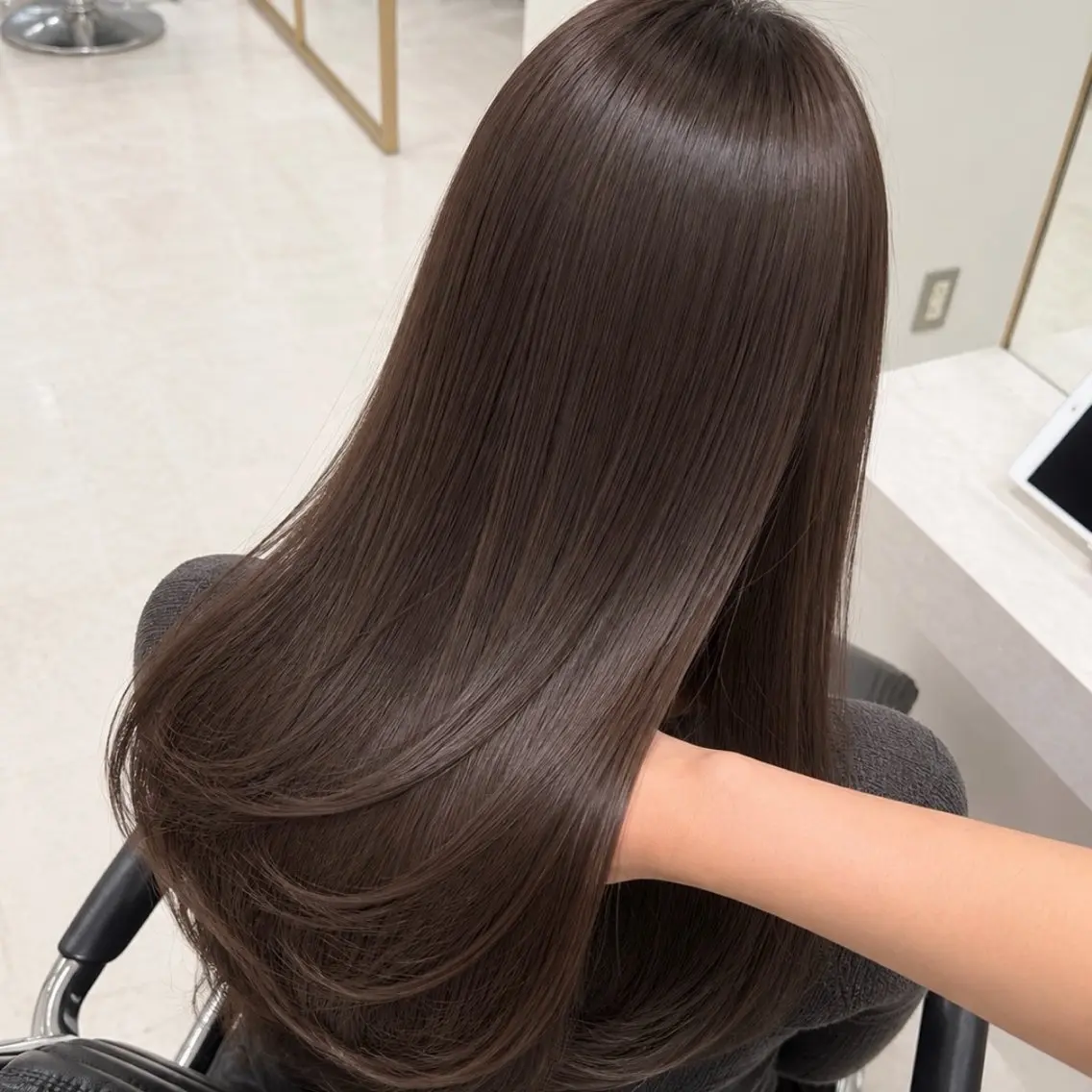セミロング カラー 透明感カラー レイヤーカット カット ヘアカラー トリートメント mei / レイヤー 顔まわり 🤍のヘアスタイル