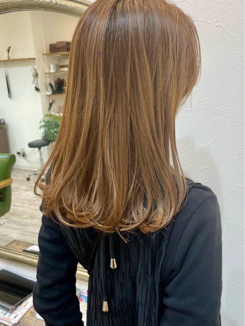 セミロング カラー ヘアアレンジ 千葉 美咲のヘアスタイル