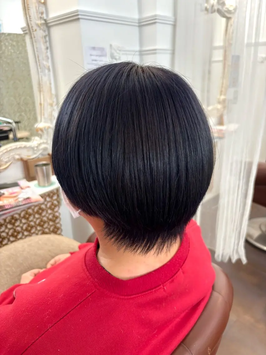 ショート カラー ヘアカラー 志村 梨帆のヘアスタイル