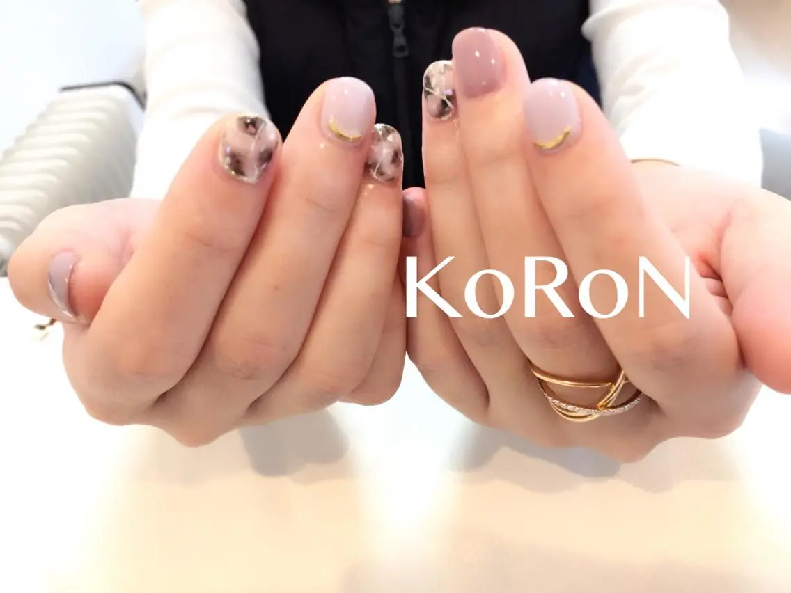 ネイル べっ甲ネイル ホワイト ハンドネイル 自宅サロン鎌倉 KORONのネイルデザイン