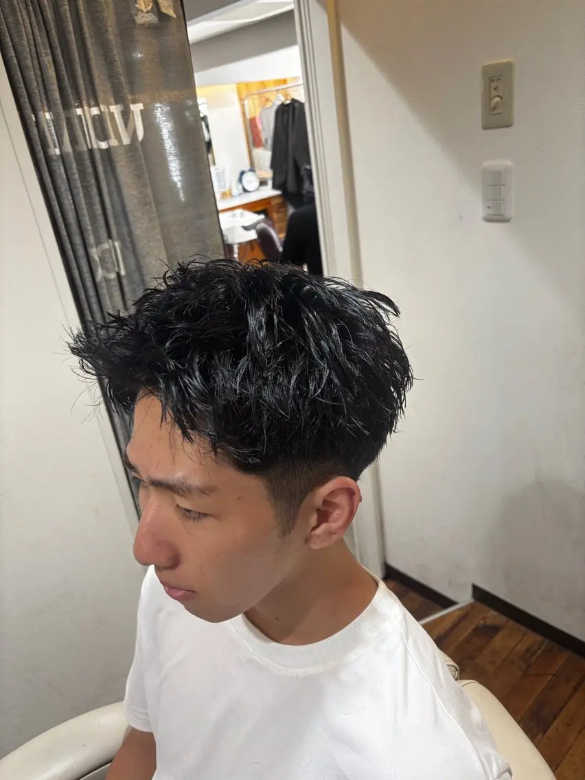 ショート メンズ スパイキーショート ショートヘア カット 海外風フェード/ メンズパーマ/wazのヘアスタイル