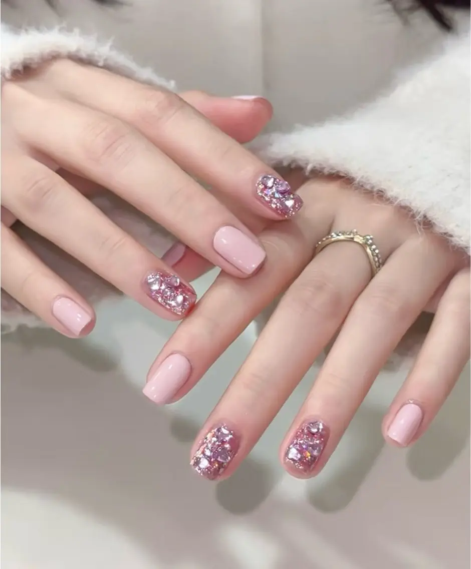 ネイル アートネイル チークネイル 長さ出し フラッシュネイル キラキラネイル ハンドネイル ハンドケア For you. Nail Salonのネイルデザイン