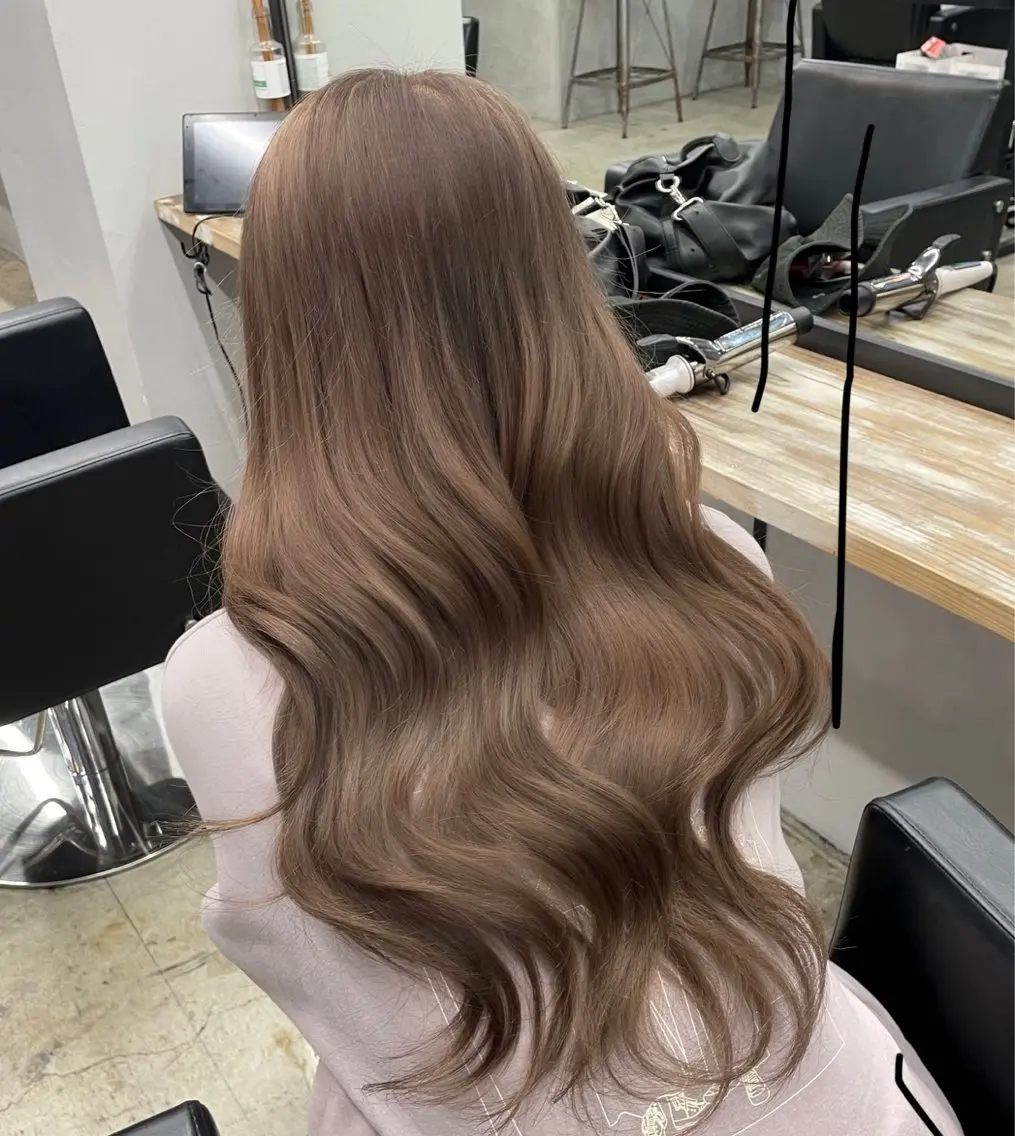 ロング カラー ヘアカラー トリートメント ヘアセット 新宿/韓国ヘア/ 髪質改善ストレートのヘアスタイル