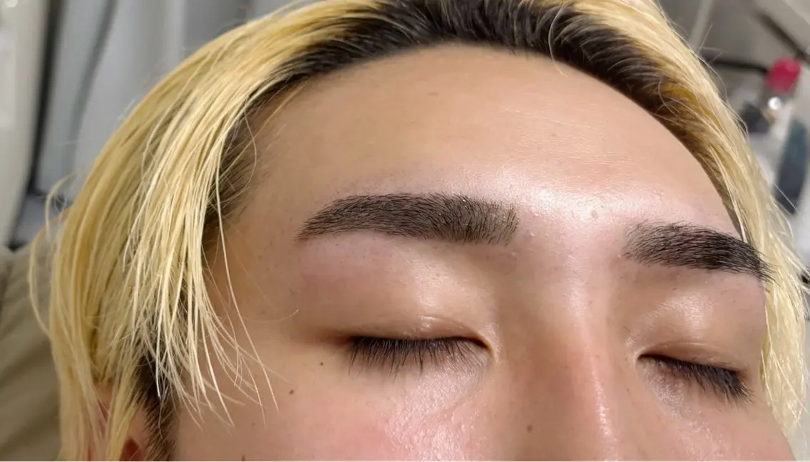 アイブロウ ワックス脱毛 眉カット LUMIAS Rikaのマツエク・マツパデザイン
