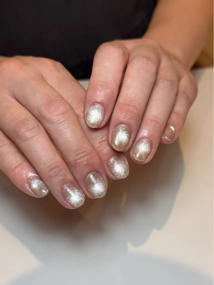 ネイル マグネットネイル Lumiere yoshinoのネイルデザイン