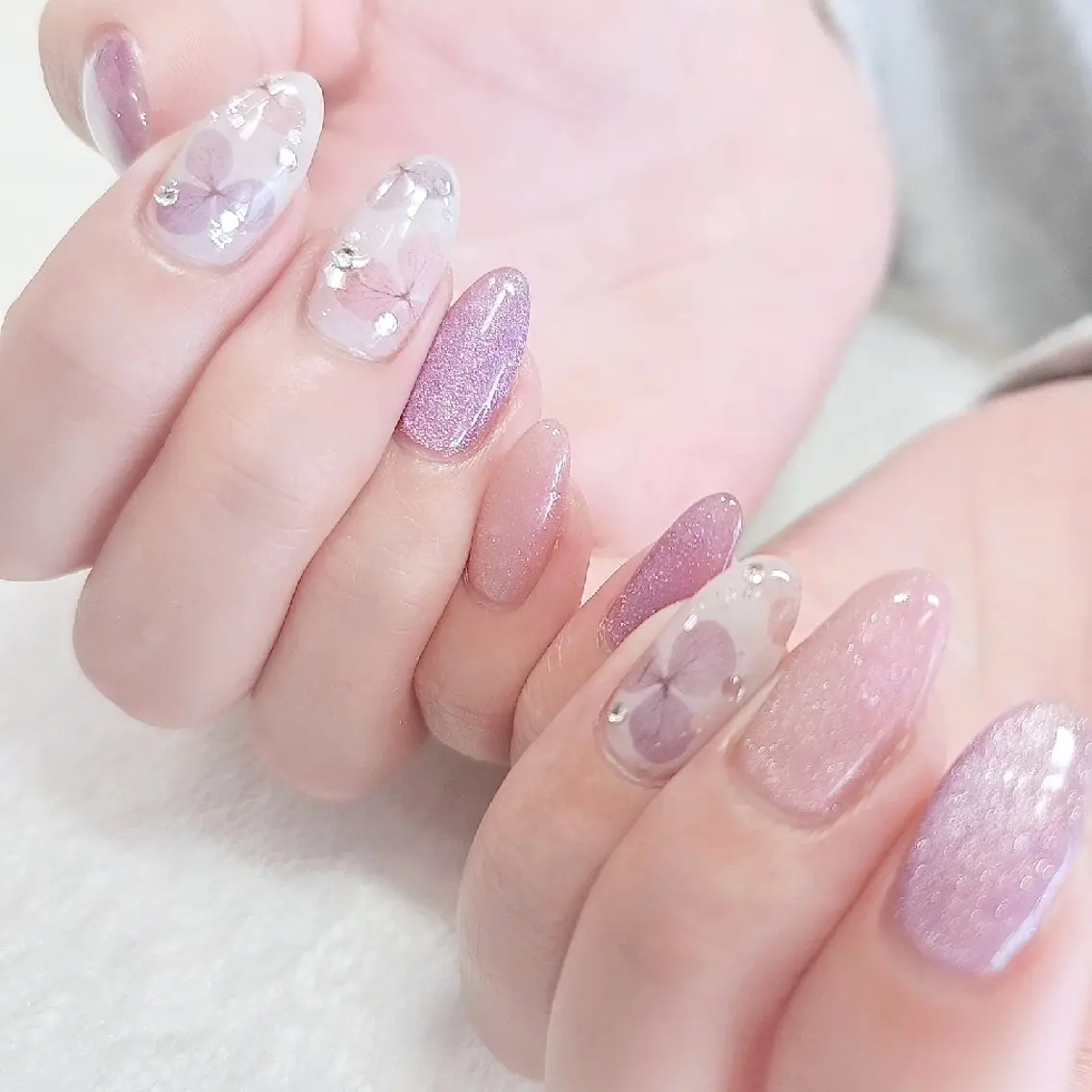 ネイル 手描きアート&推し活 🌟Wisteriaのネイルデザイン