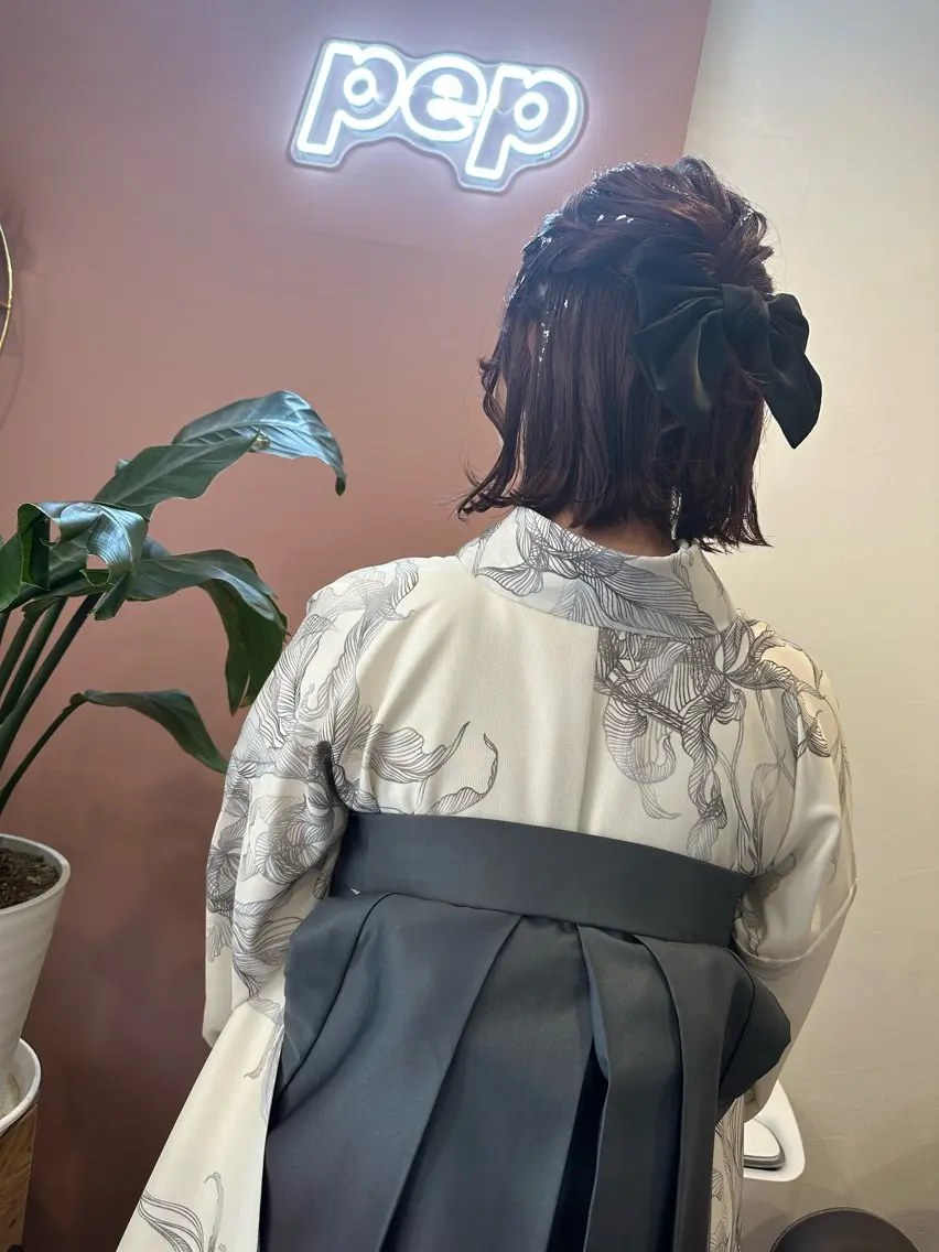 ショート ヘアアレンジ 卒業式のヘアスタイル 着付け pep natsumiのヘアスタイル