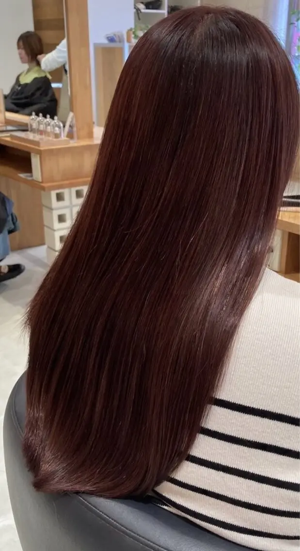 ロング カット 縮毛矯正 花田 梨佳のヘアスタイル