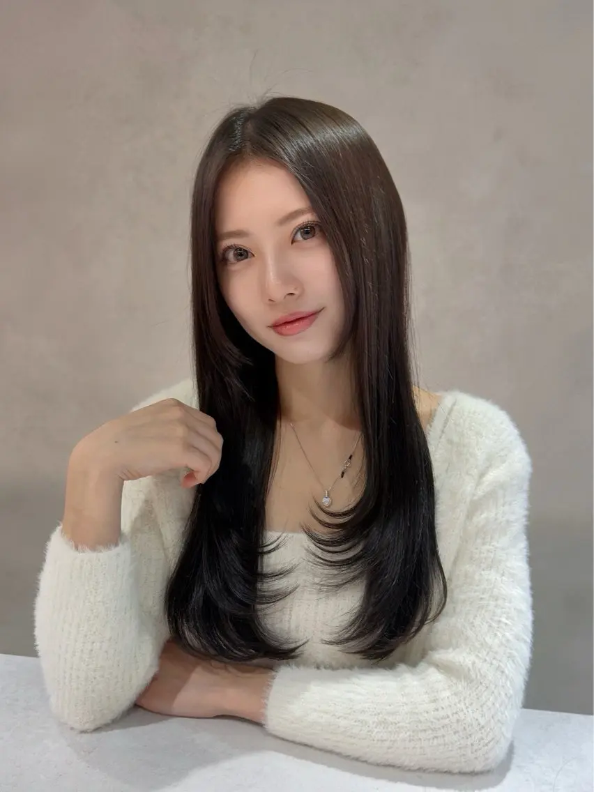 ロング 透明感・艶・ダメージ レス　YUKIのヘアスタイル